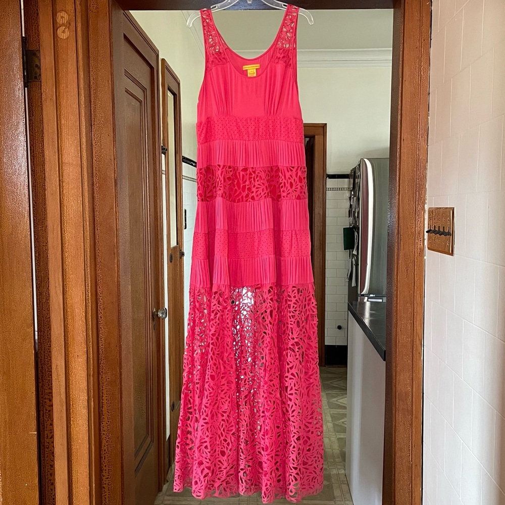 Catherine Malandrino hot pink tiered silk gown with embroidered lace panels - 2
